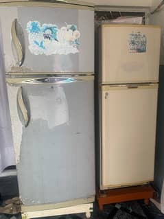 2 refrigerators for sale only 40k