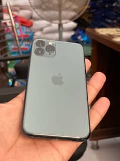 i phone 11 pro approved 256 with box