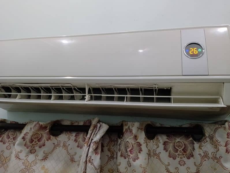 2 ac Hain gree eco g10 heat and cool model like new condition 5