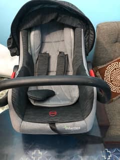 Baby Car Seat with air bag. 10/10