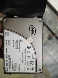 Intel 300 GB ssd