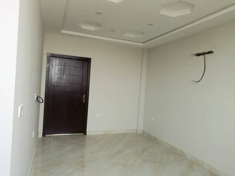 Ready To Move Apartment Available For Sale In Talha Block Sector E Bahria Town Lahore 0