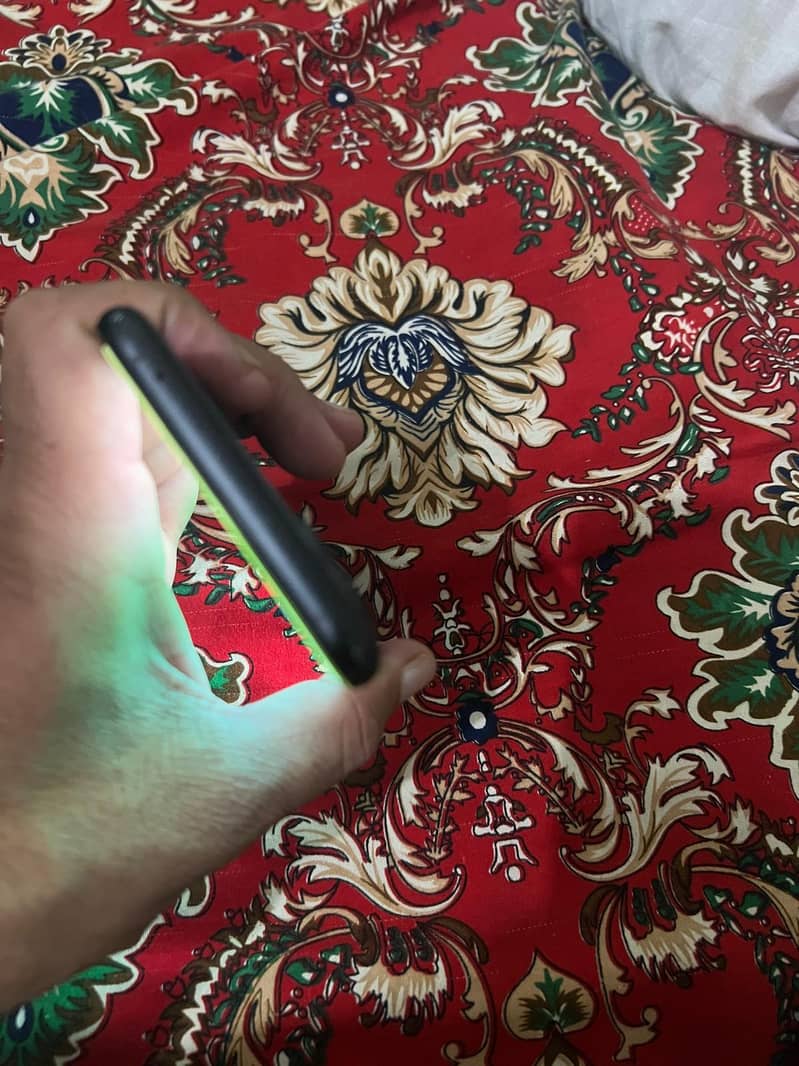 OnePlus 9r Read Full Ad 3