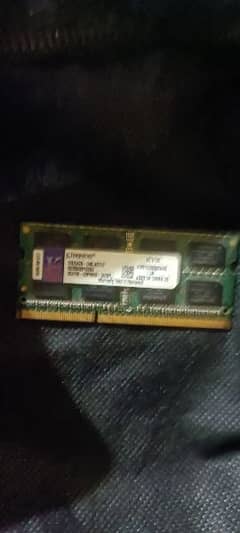 ram 4 gb ddr3 for laptop condition 10 /10