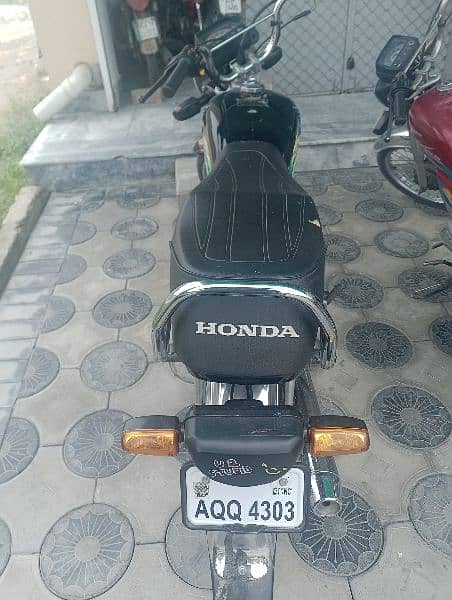 Honda CD 70 3