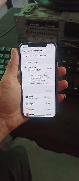 I phone 11 pro PTA Approved 7