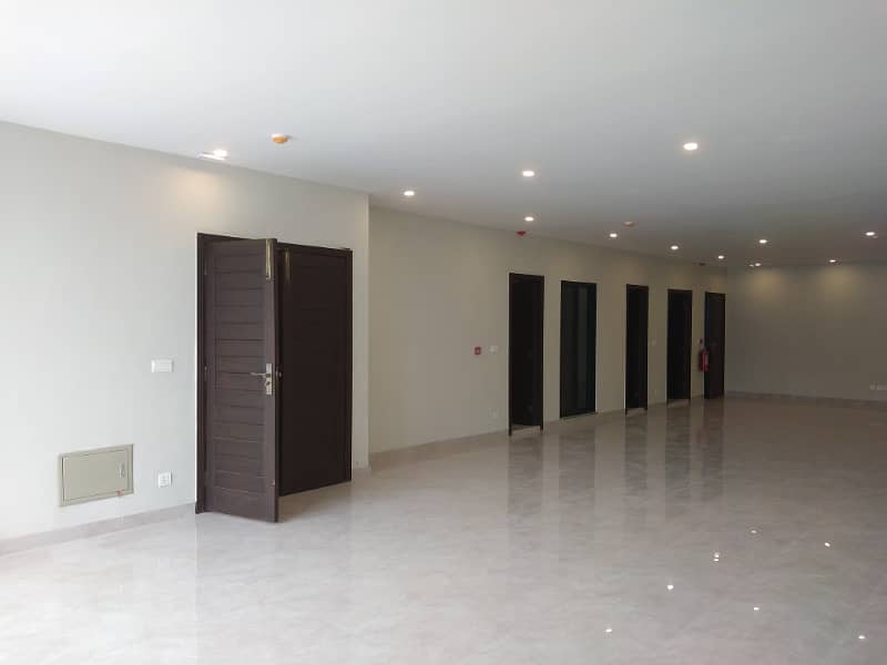 8 Marla Commercial 2nd Floor is Available for Rent Phase 6, DHA Lahore 6