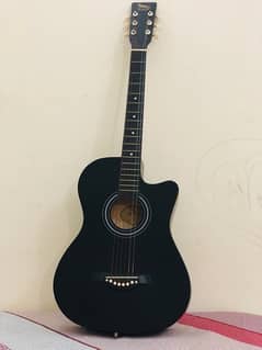 Perfect Beginners Guitar with Bag in Great Condition
