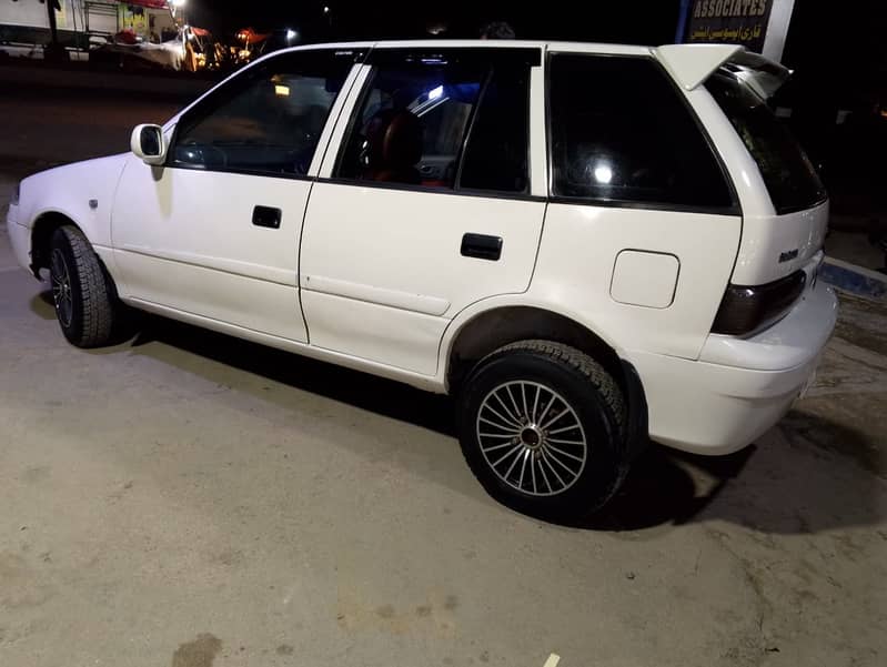 Suzuki Cultus VX 2015 2