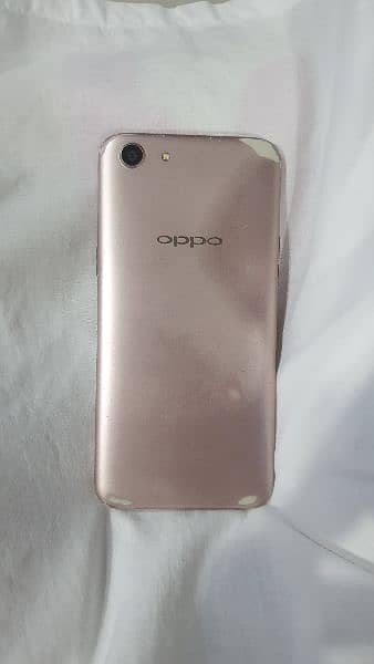 OPPO A83 0