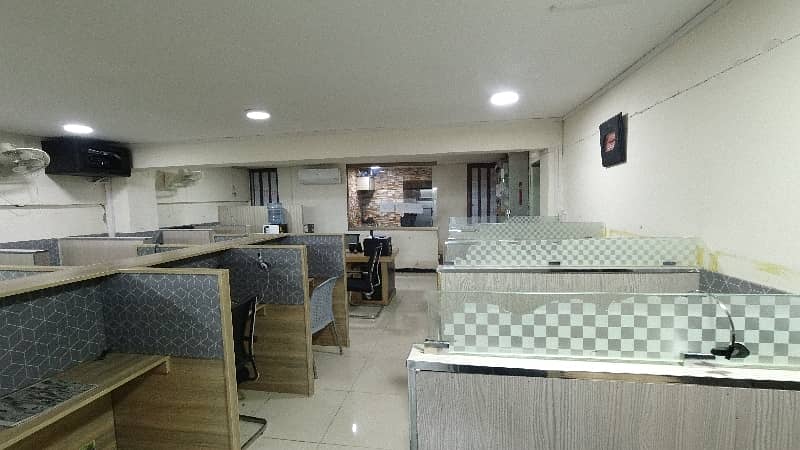 Unoccupied Office Of 1056 Square Feet Is Available For sale In Blue Area 0