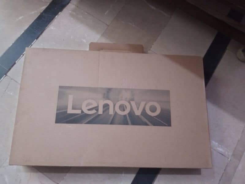 Lenovo V14 G3 2