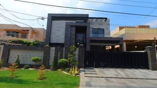 Prime Location House For sale In DHA Phase 3 - Block X