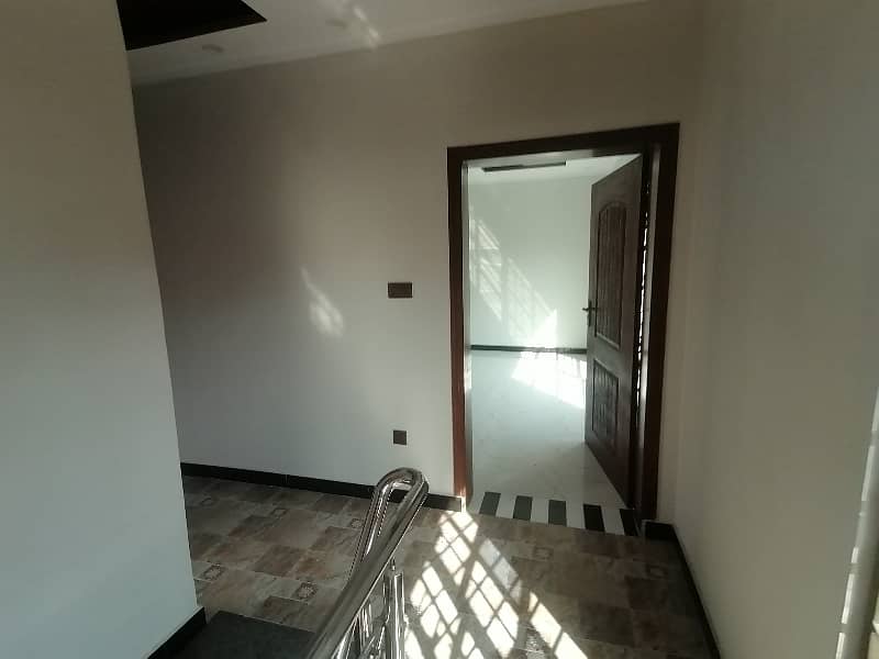 A Centrally Located House Is Available For sale In Rawalpindi 8