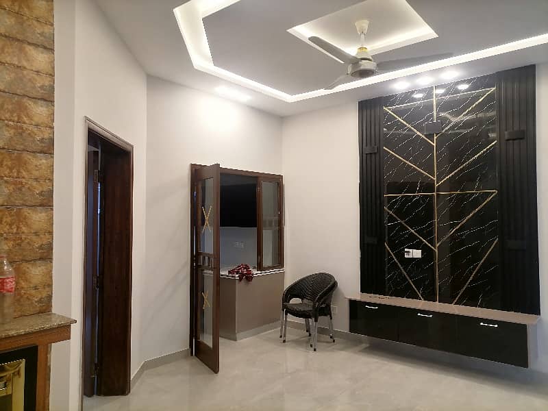 In Lahore You Can Find The Perfect House For sale 3