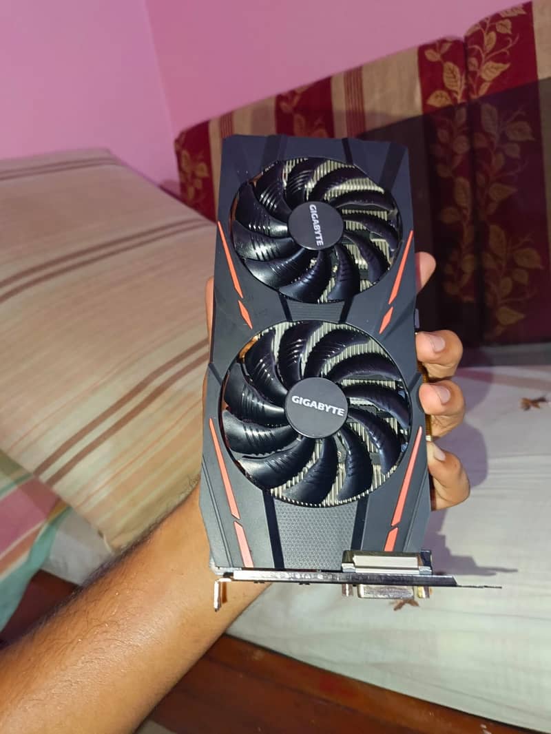 AMD RX 580 GIGABYTE 4