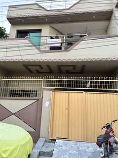 Johar town 5 Marly Like as new owner build House 5 Beds Marble & Tile Floor