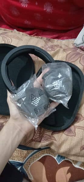 JBL original Headphones 0