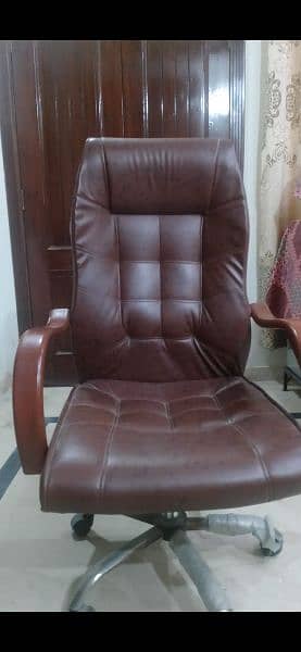 Executive boss chair 3