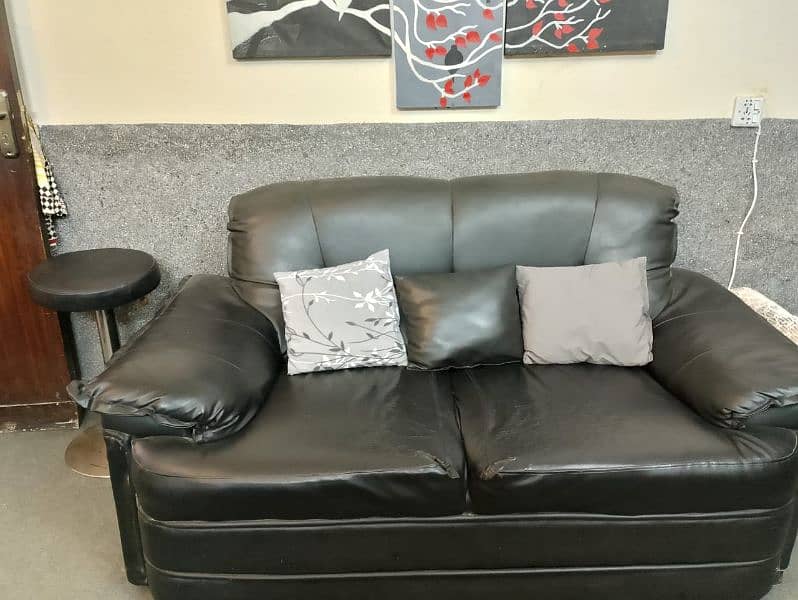 7 seater Leather Sofa Set For Sale 0