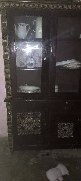 showcase good condition 0