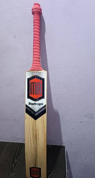 MA English Willow Grade 2 Cricket Bat 2