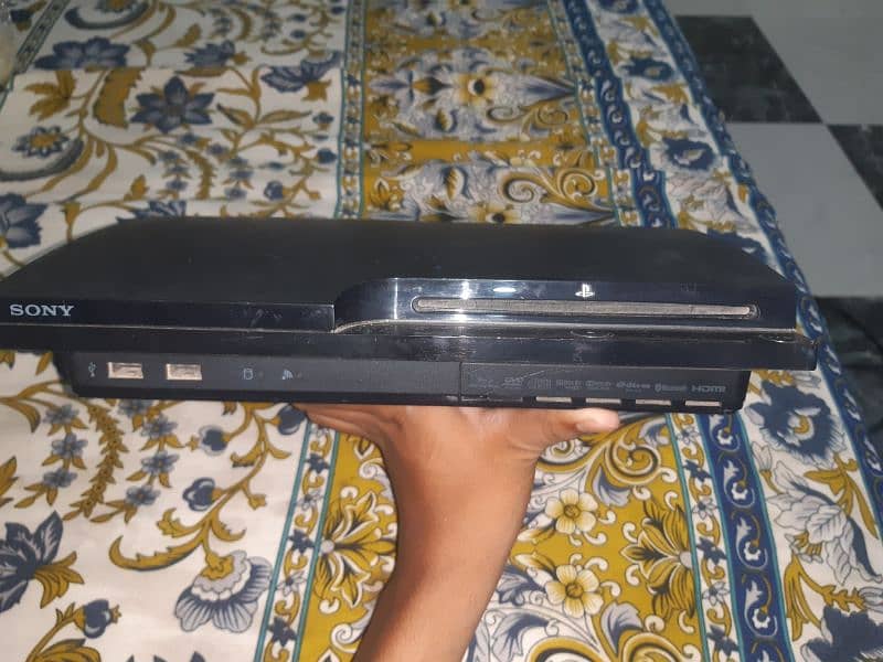 ps3  250 gb 10/10 condition 4