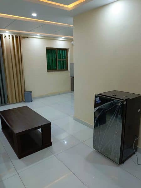 One bedroom apartment for rent short stay. daily basis for rent 4