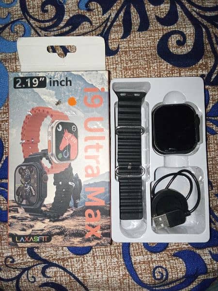 i9 Ultra watch Condition 10/10 with Box& Charger 0