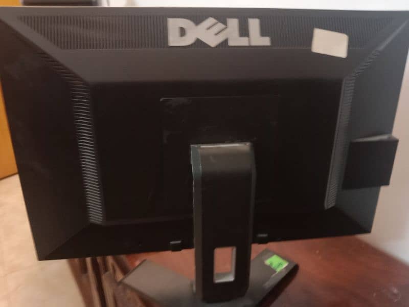 DELL moniter with 1080P resolution and 75HZ refresh rate 1