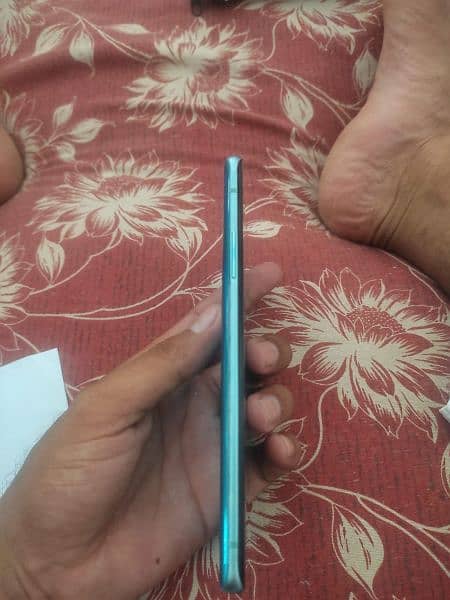 one plus 8 12/256 for sale lush condition hy 10by10 2