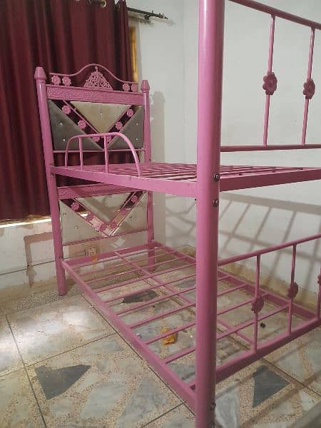 Bunk Bed made of Hard Iron in Pink 7