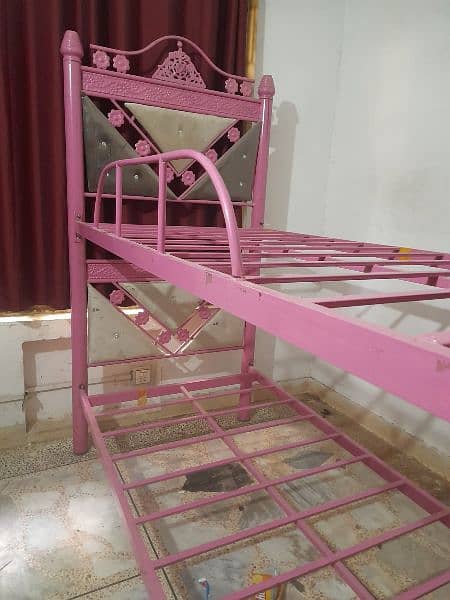 Bunk Bed made of Hard Iron in Pink 15