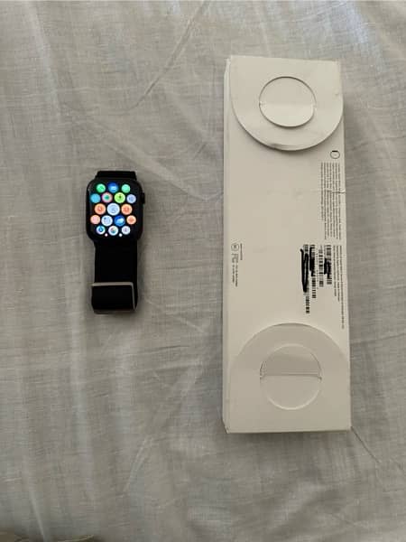 Apple watch seriese 9 45mm, GPS plus Cellular 2
