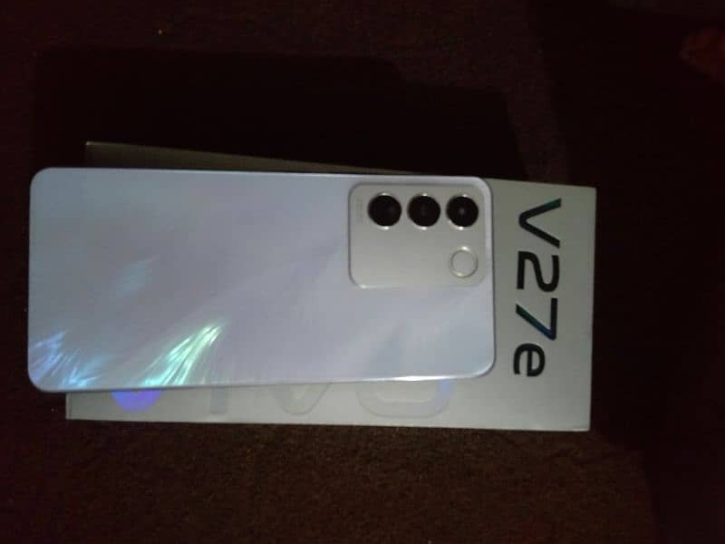 vivo v27e 1