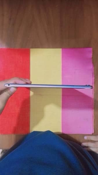 iPad Pro (10.5-inch) 2018 2