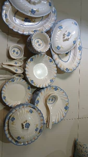 Dinner set 5