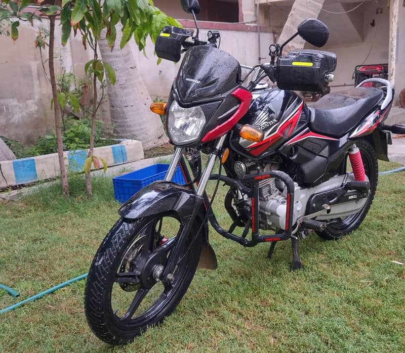 Honda CB 125F 2019 1