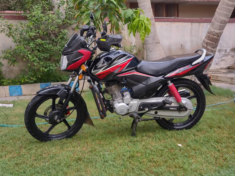 Honda CB 125F 2019 4