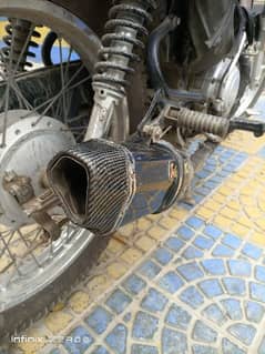 akrapovic exhaust with Ybr bend pipe