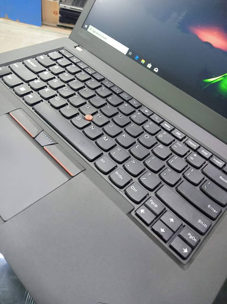 Lenovo Thinkpad T460 (Scratchless 10/10 Condition) 0