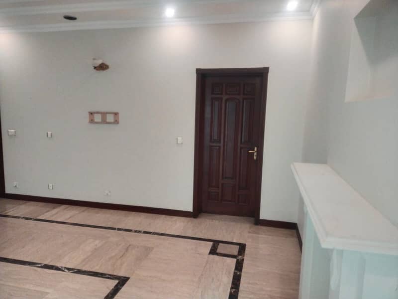 1 Kanal Upper Portion with Separate Gate Available For Rent In Q Block DHA Phase 2, Lahore 12