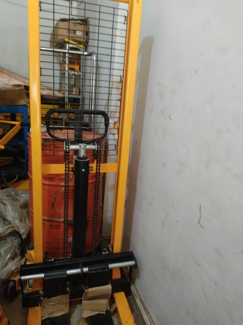 forklifter,manual,stacker,pallet,lifter,drum trolley,drum tilter 2