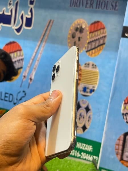 iphone 11 pro 512GB PTA APPROVED 2