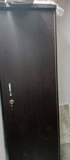 one door Almarii 0
