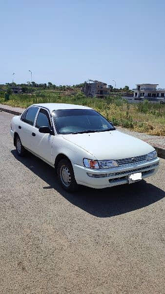 Toyota Corolla XE 2000 0
