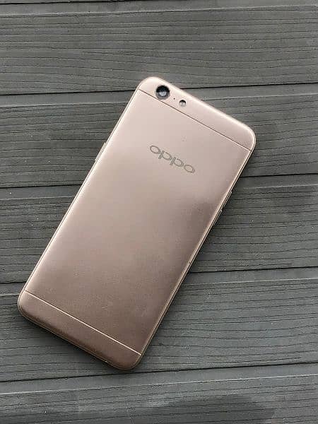Oppo A57 4/64GB 1