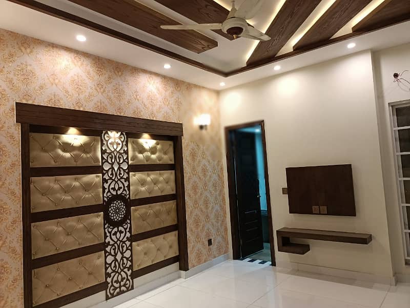 10 Marla House For Rent In Jasmine Block Bahria Town Lahore 20