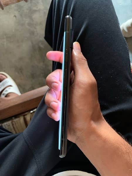 Google pixel six Pro 10/9 condition 5