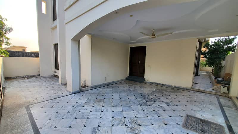 10 Marla double storey house available for rent 13